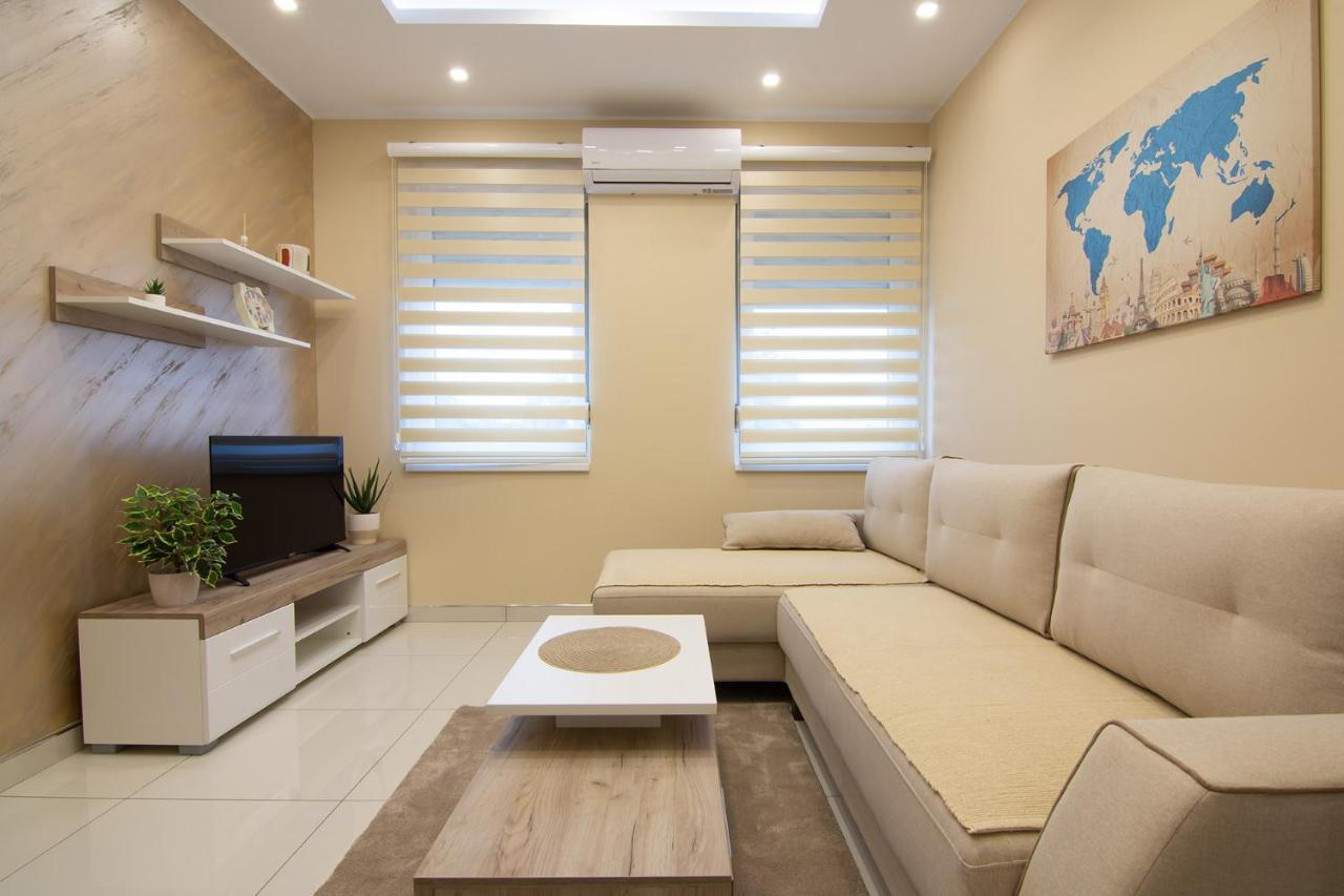 Jana Apartmani Belgrade Luaran gambar