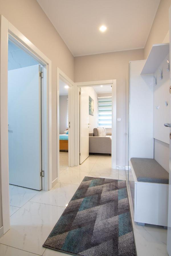 Jana Apartmani Belgrade Luaran gambar