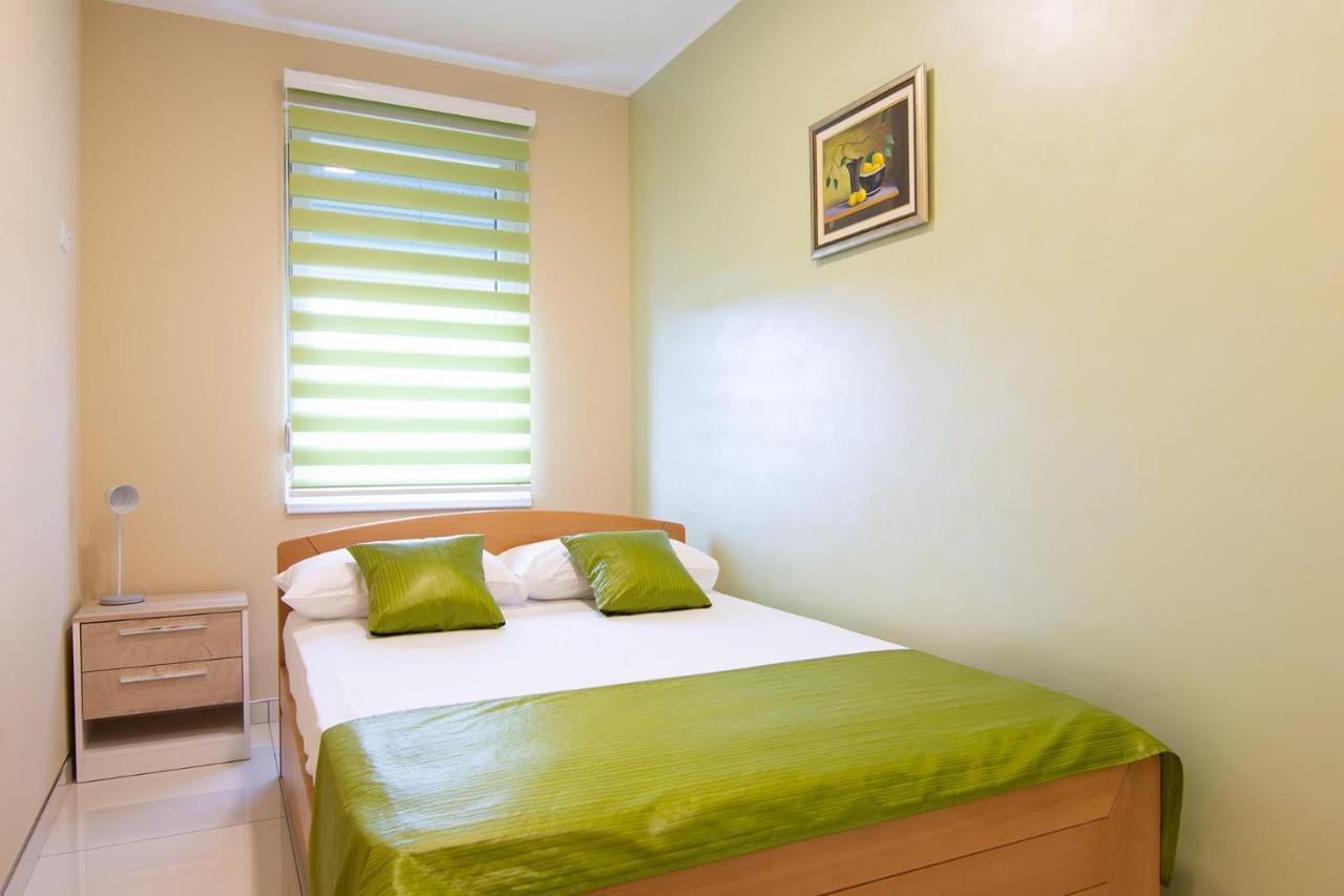 Jana Apartmani Belgrade Luaran gambar