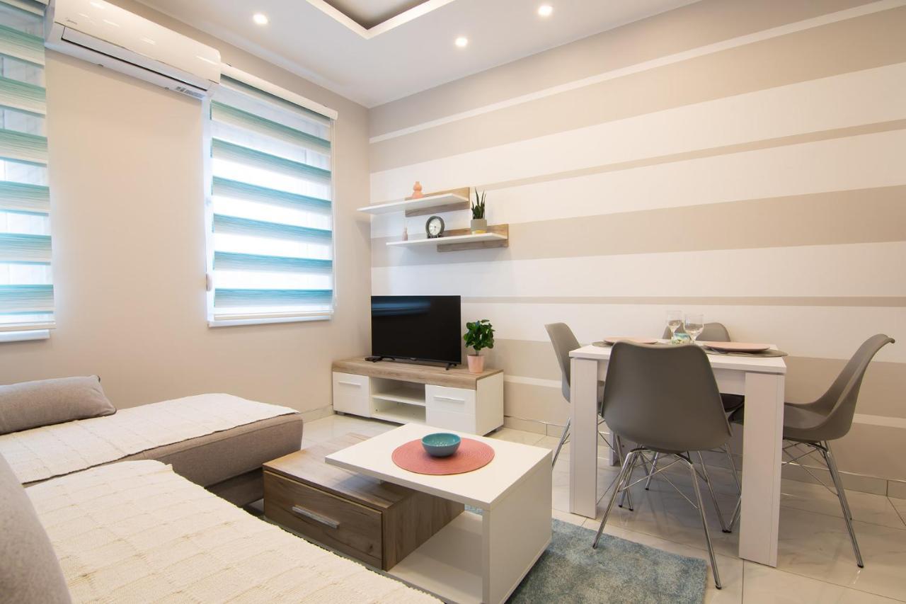 Jana Apartmani Belgrade Luaran gambar
