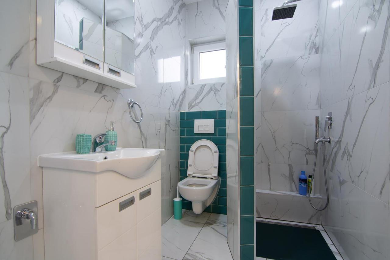 Jana Apartmani Belgrade Luaran gambar